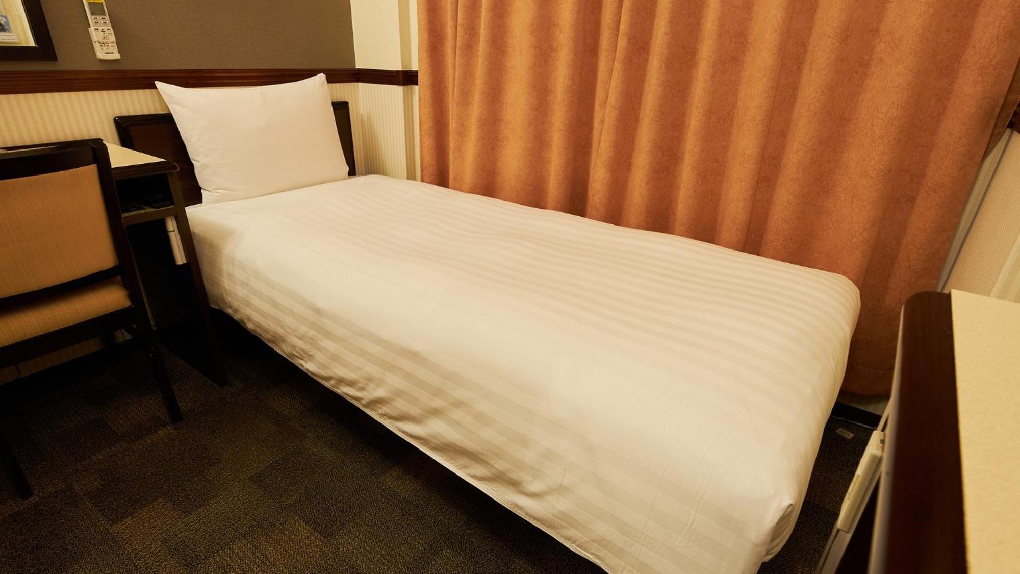 Toyoko Inn Tsudanuma-Eki Kita-Guchi Фунабасі Номер фото